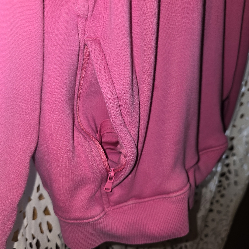 Fabletics Sweatshirt - image 4